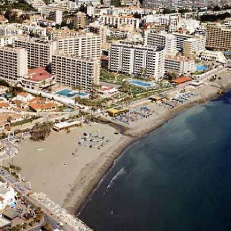 Seaside Serenity: Torremolinos Apartment with Pool and Views Exterior photo